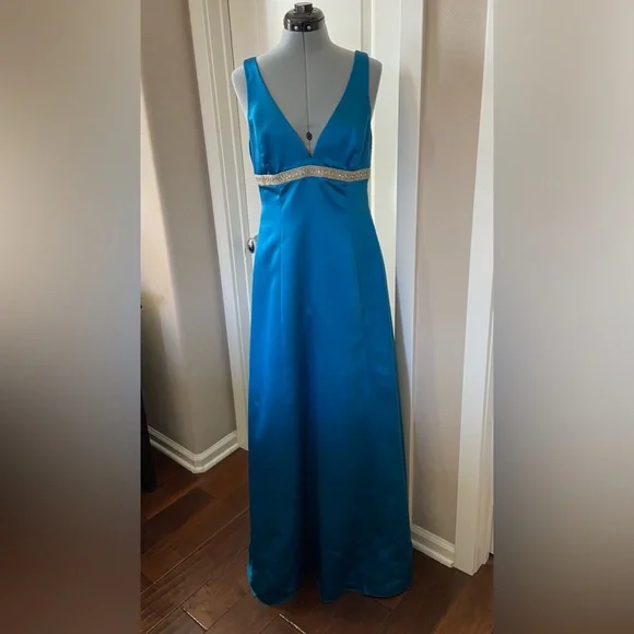 shelli segal evening dresses Laundry By Shelli Segal Black Evening Dress Sleeveless V Neck 56